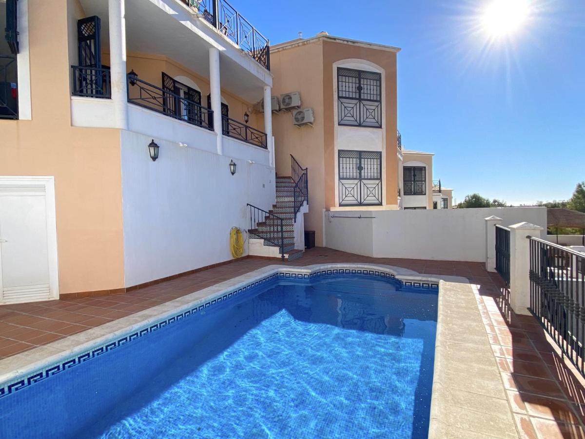 Villa Lucena Private Pool Casasol 内尔哈 外观 照片