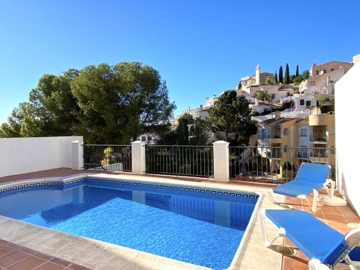 Villa Lucena Private Pool Casasol 内尔哈 外观 照片