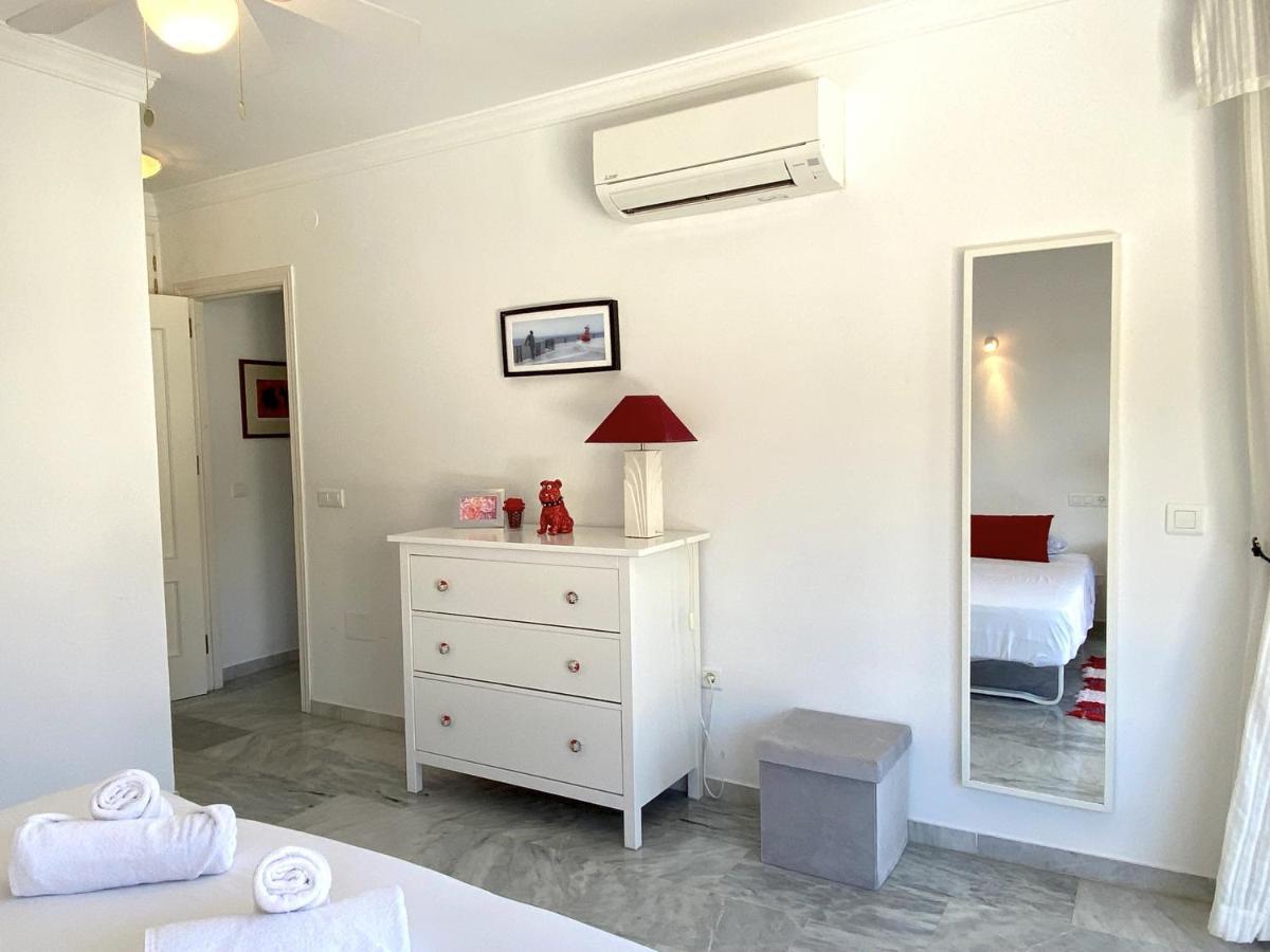 Villa Lucena Private Pool Casasol 内尔哈 外观 照片