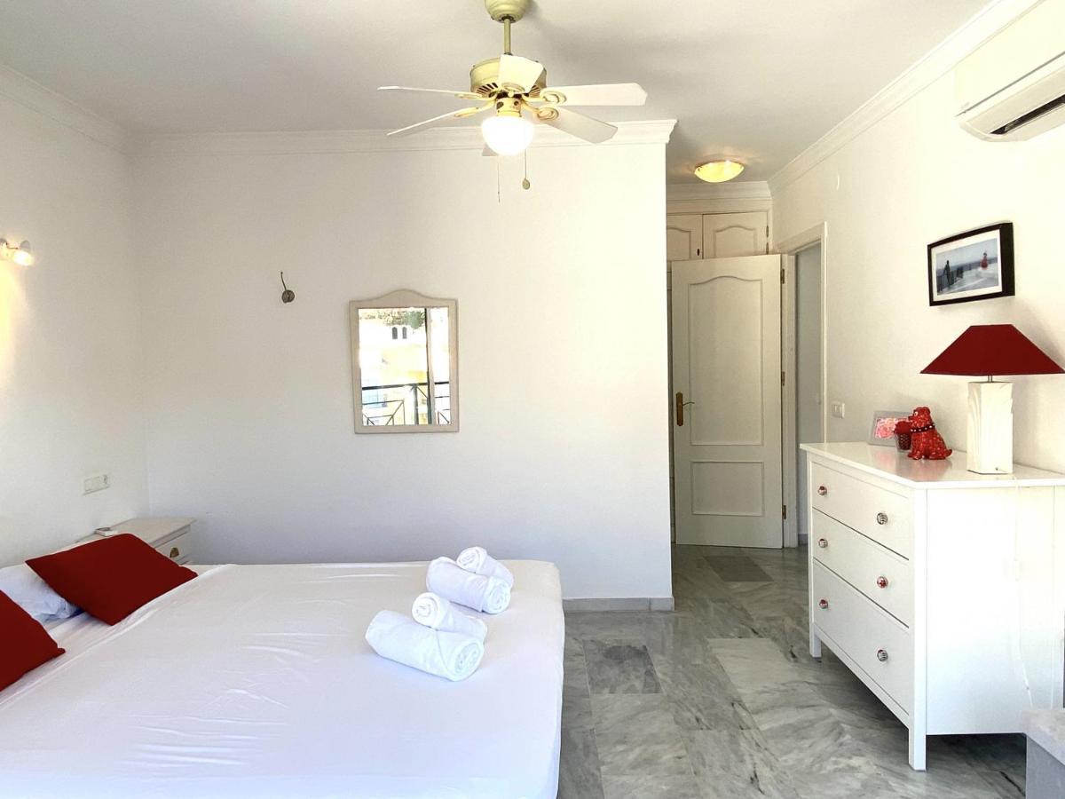 Villa Lucena Private Pool Casasol 内尔哈 外观 照片