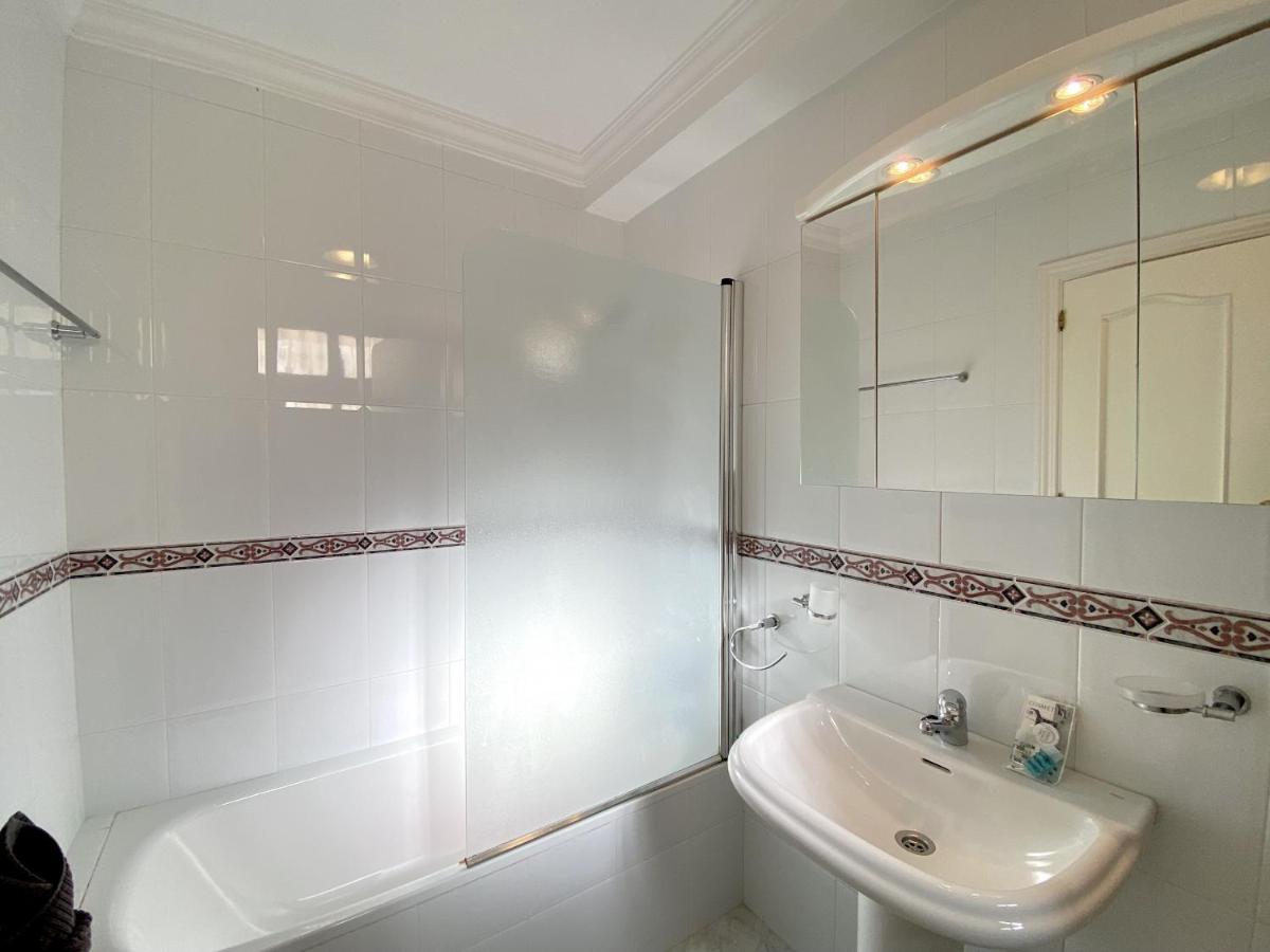 Villa Lucena Private Pool Casasol 内尔哈 外观 照片