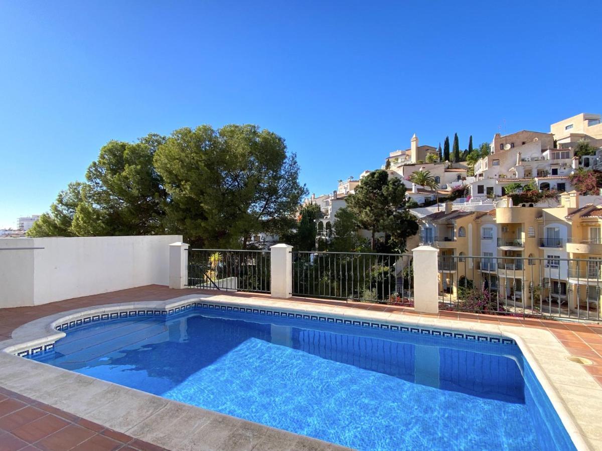 Villa Lucena Private Pool Casasol 内尔哈 外观 照片
